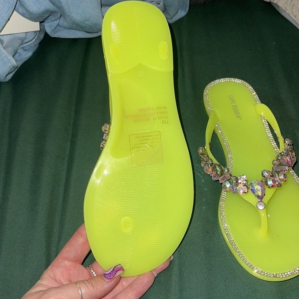 Size 7 neon yellow blinged out sandals